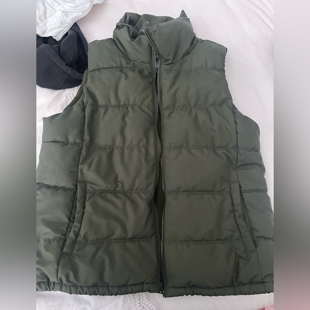 Women’s Puffer Vest